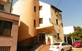 Adrys Boutique Villa